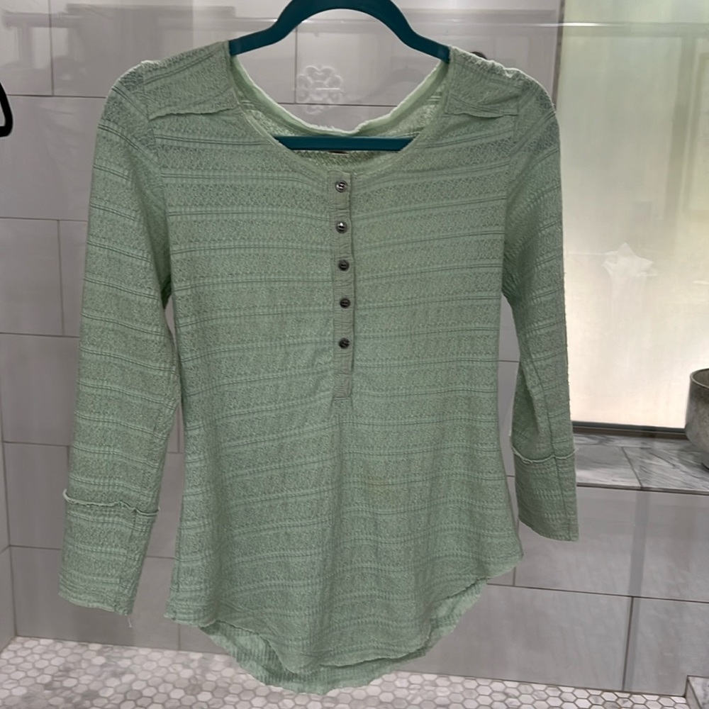Women top